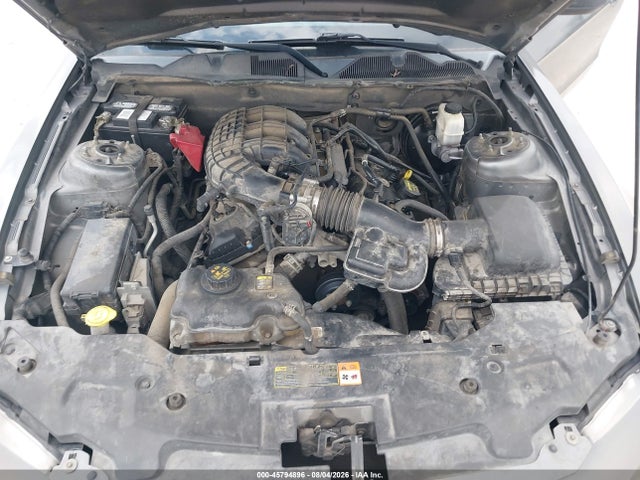 2011 Ford Mustang V6 Premium მანქანა იყიდება აუქციონზე, vin: 1ZVBP8AM6B5131764, აუქციონის ნომერი: 45794896