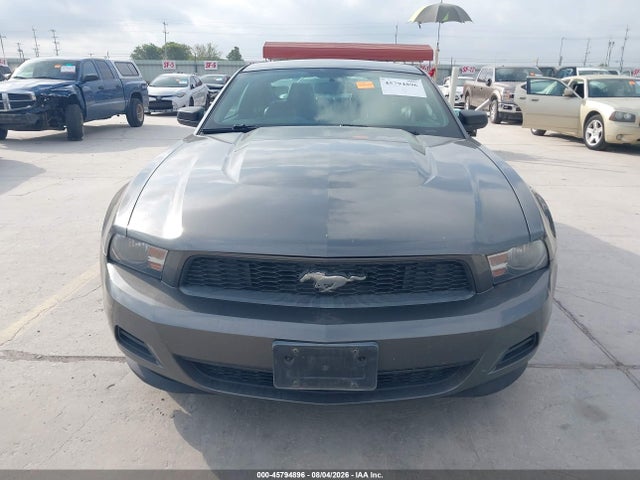 2011 Ford Mustang V6 Premium მანქანა იყიდება აუქციონზე, vin: 1ZVBP8AM6B5131764, აუქციონის ნომერი: 45794896