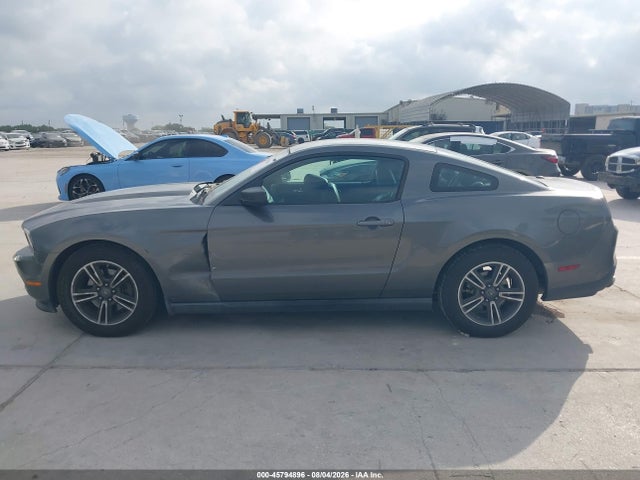 2011 Ford Mustang V6 Premium მანქანა იყიდება აუქციონზე, vin: 1ZVBP8AM6B5131764, აუქციონის ნომერი: 45794896