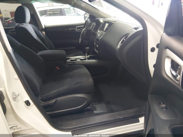 Продажа на аукционе авто 2015 Nissan Pathfinder Sv, vin: 5N1AR2MN3FC698201, номер лота: 45794908