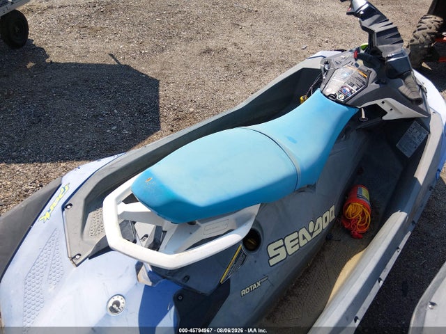 45794967 :رقم المزاد ، YDV46046B020 vin ، 2020 Seadoo Spark مزاد بيع