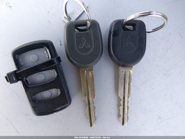 Продаж на аукціоні авто 2002 Mitsubishi Montero Limited, vin: JA4MW51R52J023601, номер лоту: 45795069