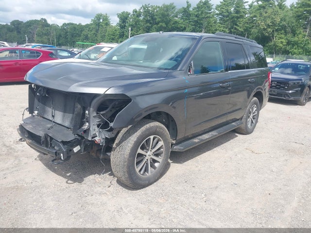 Ford Expedition Xlt 2019 1FMJU1JT3KEA74926 Image 2