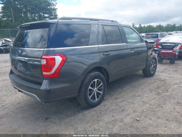 Ford Expedition Xlt 2019 1FMJU1JT3KEA74926 Image 4