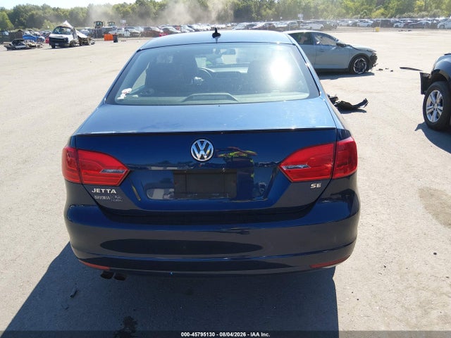 2014 Volkswagen Jetta 1.8t Se მანქანა იყიდება აუქციონზე, vin: 3VWD17AJ7EM209381, აუქციონის ნომერი: 45795130