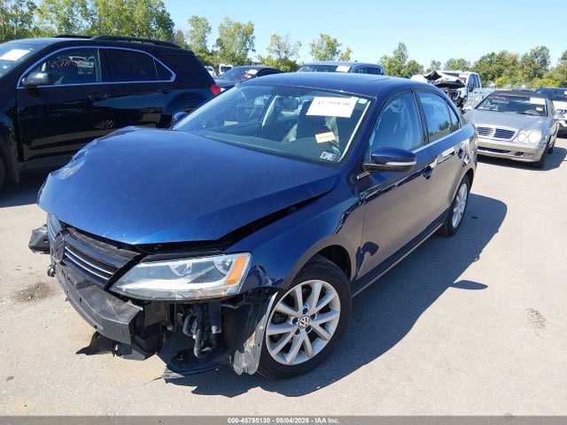 2014 Volkswagen Jetta 1.8t Se მანქანა იყიდება აუქციონზე, vin: 3VWD17AJ7EM209381, აუქციონის ნომერი: 45795130