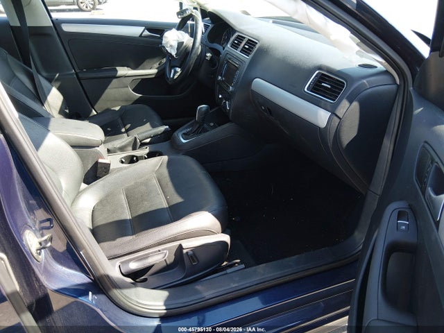 2014 Volkswagen Jetta 1.8t Se მანქანა იყიდება აუქციონზე, vin: 3VWD17AJ7EM209381, აუქციონის ნომერი: 45795130