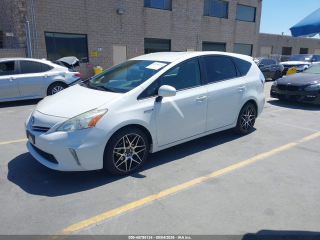 Toyota Prius V Three 2014 JTDZN3EU8E3292704 Image 2