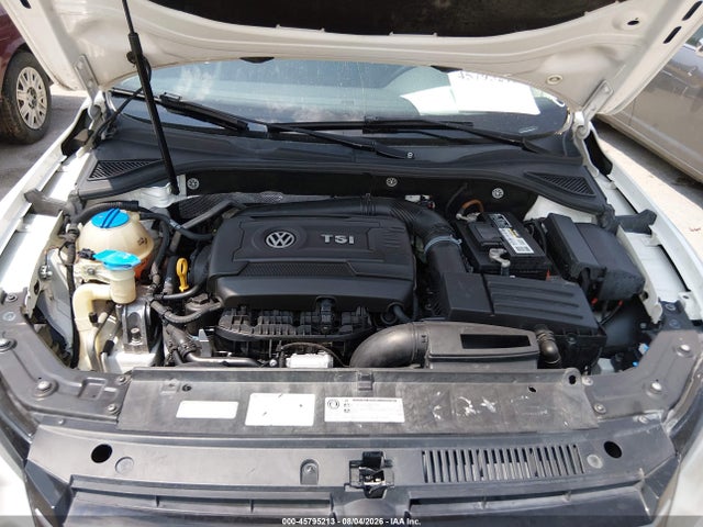1VWBT7A39FC055522 Volkswagen Passat 1.8t Se
