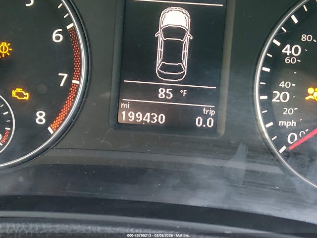 1VWBT7A39FC055522 Volkswagen Passat 1.8t Se