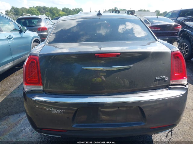 Продажа на аукционе авто 2017 Chrysler 300c, vin: 2C3CCAET7HH511956, номер лота: 45795252