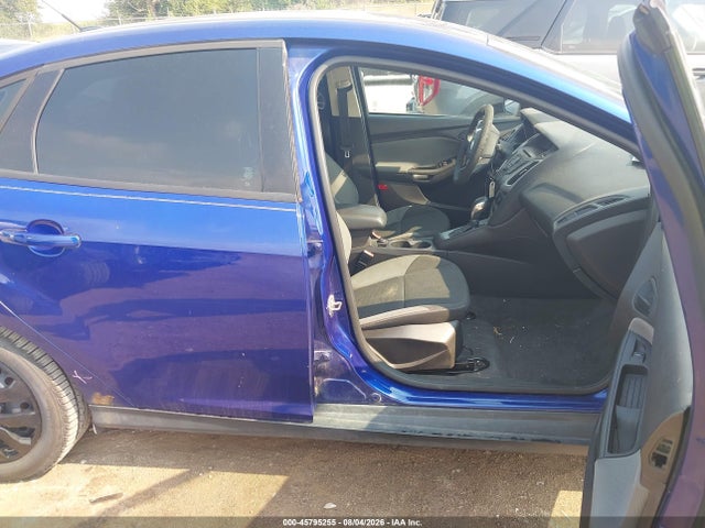 45795255 :رقم المزاد ، 1FAHP3F20CL248816 vin ، 2012 Ford Focus Se مزاد بيع
