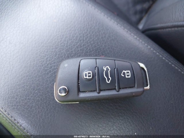 45795273 :رقم المزاد ، WAUB8GFF4G1117815 vin ، 2016 Audi A3 2.0t Premium مزاد بيع