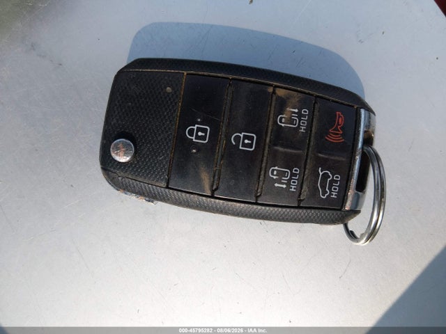 KIA SEDONA LX 2016 KNDMB5C19G6095193 Image 11
