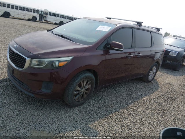 KIA SEDONA LX 2016 KNDMB5C19G6095193 Image 2
