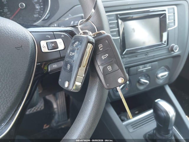 Aukcja sprzedaży 2017 Volkswagen Jetta 1.4t S, vin: 3VW2B7AJ9HM257134, numer aukcji: 45795299