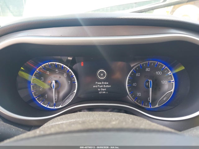 45795313 :رقم المزاد ، 2C4RC1BG9NR176525 vin ، 2022 Chrysler Pacifica Touring L مزاد بيع