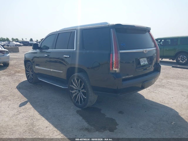 45795330 :رقم المزاد ، 1GYS3MKJ1FR738594 vin ، 2015 Cadillac Escalade Luxury مزاد بيع