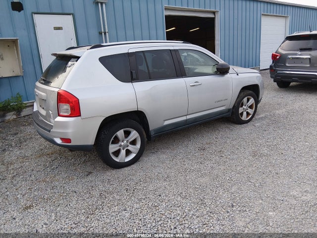45795334 :رقم المزاد ، 1J4NT1FB1BD193051 vin ، 2011 Jeep Compass مزاد بيع
