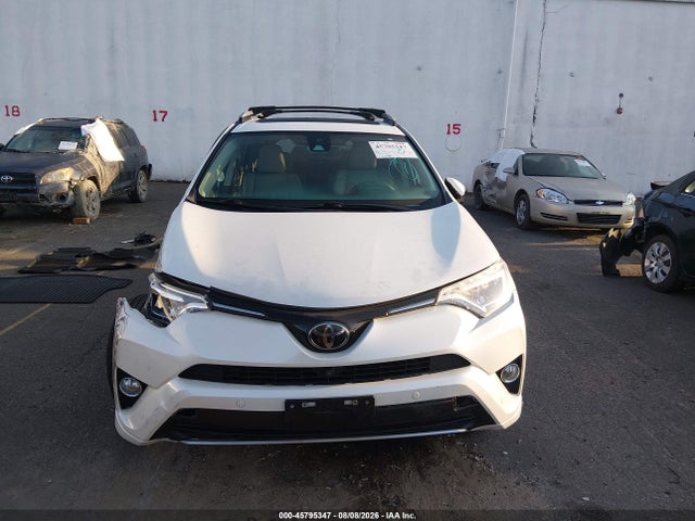 2018 Toyota Rav4 Platinum მანქანა იყიდება აუქციონზე, vin: 2T3DFREV4JW741810, აუქციონის ნომერი: 45795347