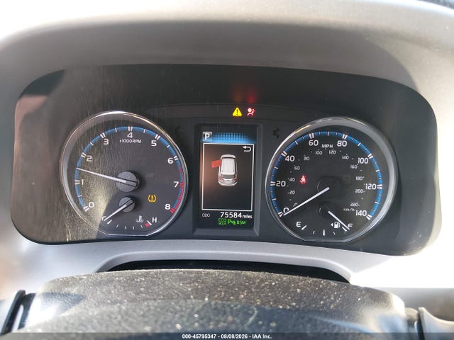 2018 Toyota Rav4 Platinum მანქანა იყიდება აუქციონზე, vin: 2T3DFREV4JW741810, აუქციონის ნომერი: 45795347