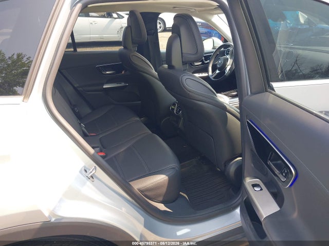 45795371 :رقم المزاد ، W1NKM4HB8RF068236 vin ، 2024 Mercedes-benz Glc 300 4matic Suv مزاد بيع