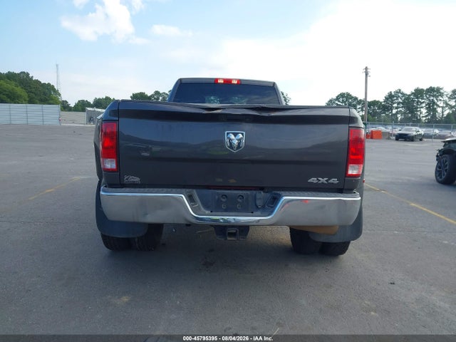 45795395 :رقم المزاد ، 3C63RRGL1JG220775 vin ، 2018 Ram 3500 Tradesman  4x4 8' Box مزاد بيع