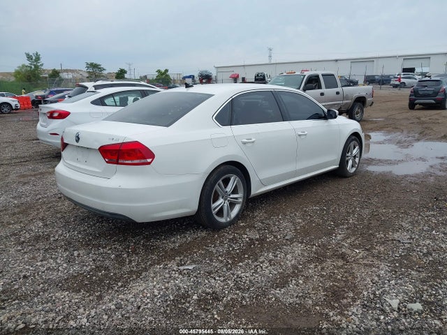 2014 Volkswagen Passat 1.8t Se მანქანა იყიდება აუქციონზე, vin: 1VWBS7A38EC061913, აუქციონის ნომერი: 45795445