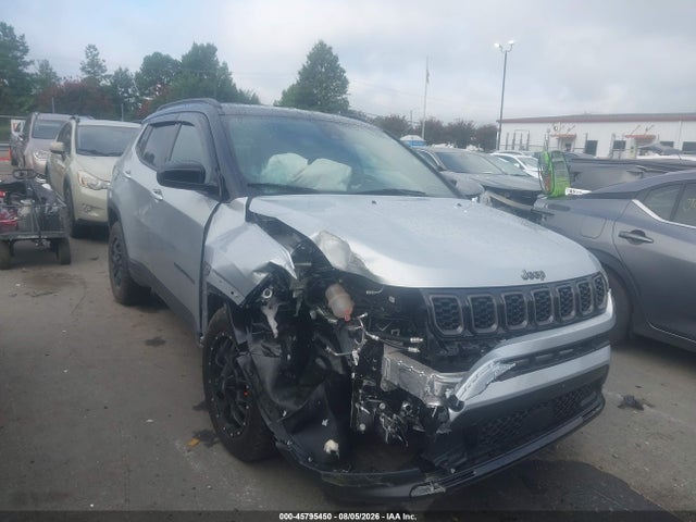 45795450 :رقم المزاد ، 3C4NJDBN1RT166921 vin ، 2024 Jeep Compass Latitude 4x4 مزاد بيع