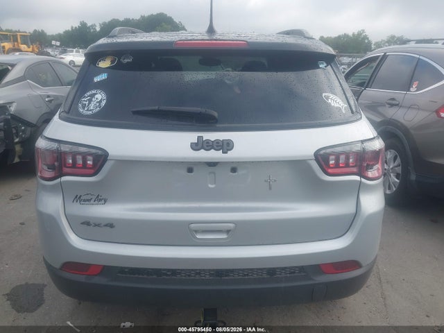 45795450 :رقم المزاد ، 3C4NJDBN1RT166921 vin ، 2024 Jeep Compass Latitude 4x4 مزاد بيع