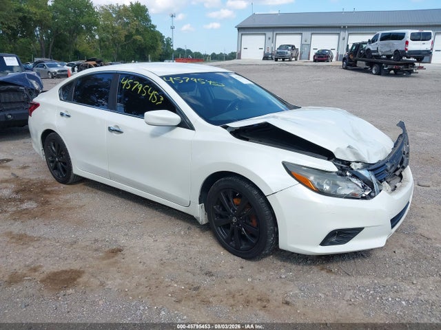 Продажа на аукционе авто 2017 Nissan Altima 2.5 Sr, vin: 1N4AL3AP1HN306069, номер лота: 45795453