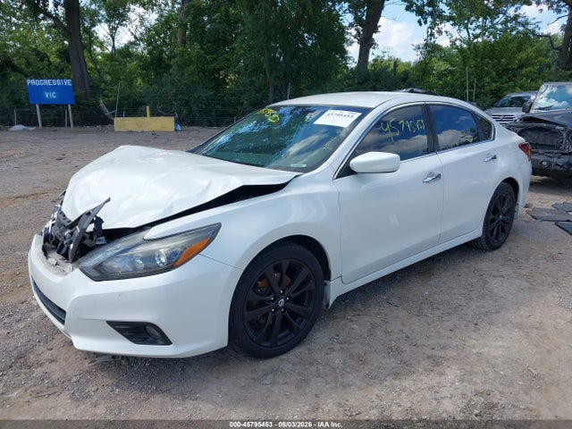 Продажа на аукционе авто 2017 Nissan Altima 2.5 Sr, vin: 1N4AL3AP1HN306069, номер лота: 45795453