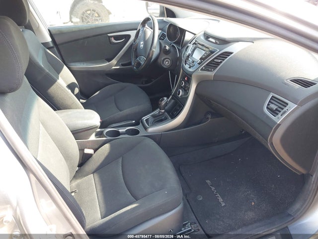 Продажа на аукционе авто 2015 Hyundai Elantra Se, vin: KMHDH4AE9FU225008, номер лота: 45795477