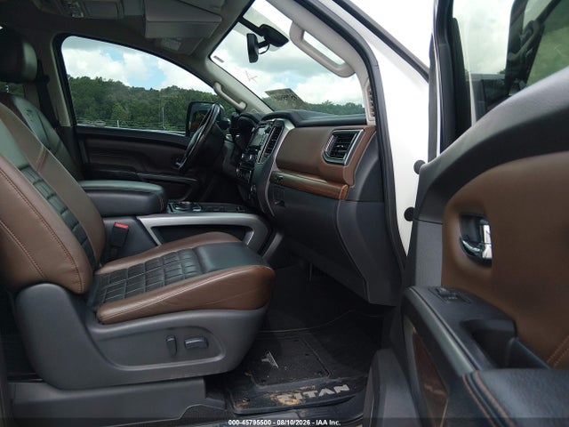 2016 Nissan Titan Xd Platinum Reserve Diesel მანქანა იყიდება აუქციონზე, vin: 1N6BA1F23GN515816, აუქციონის ნომერი: 45795500