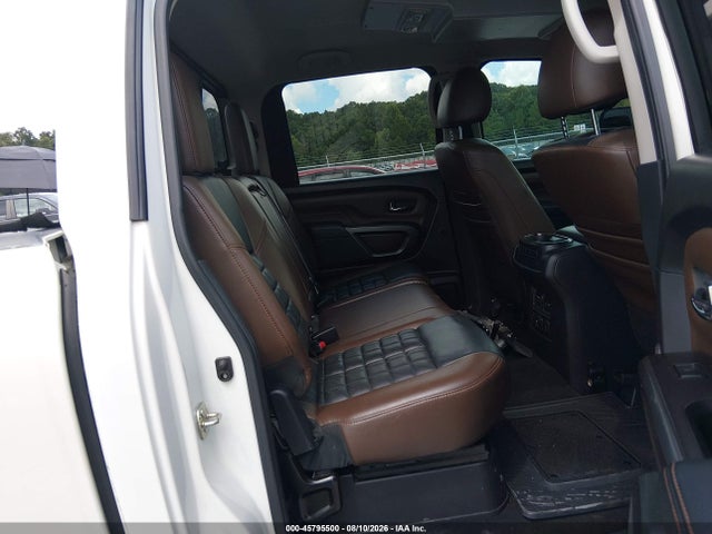 2016 Nissan Titan Xd Platinum Reserve Diesel მანქანა იყიდება აუქციონზე, vin: 1N6BA1F23GN515816, აუქციონის ნომერი: 45795500