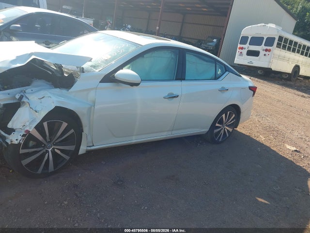 Продажа на аукционе авто 2020 Nissan Altima Platinum Vc-turbo Fwd, vin: 1N4AL4FV3LC151624, номер лота: 45795506