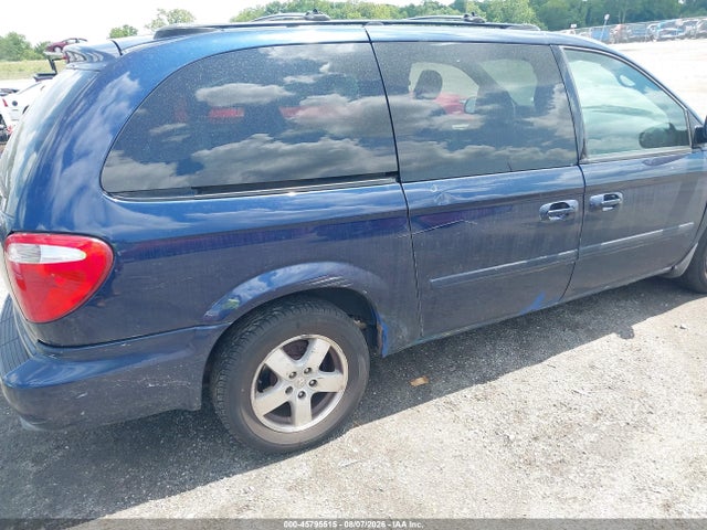 2005 Dodge Grand Caravan Sxt მანქანა იყიდება აუქციონზე, vin: 2D4GP44L05R131080, აუქციონის ნომერი: 45795515