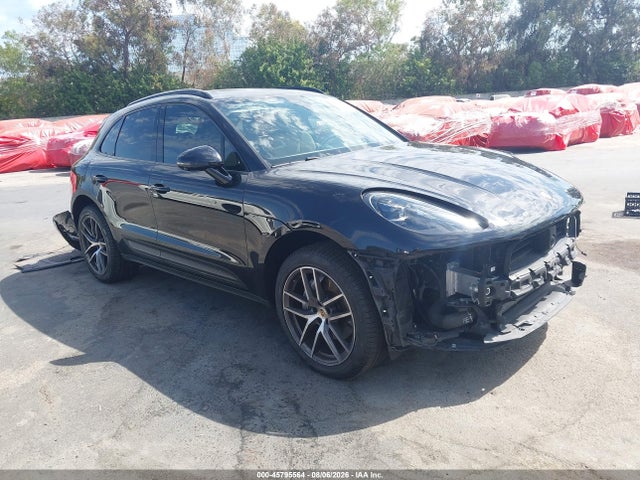 45795564 :رقم المزاد ، WP1AA2A59PLB03562 vin ، 2023 Porsche Macan T مزاد بيع