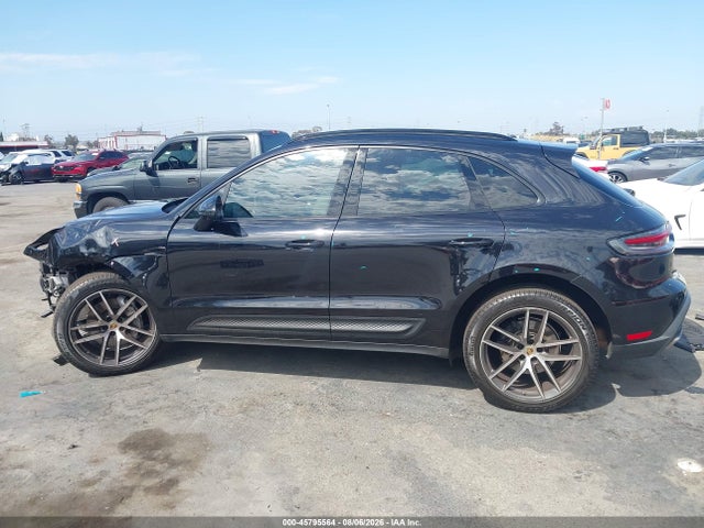 45795564 :رقم المزاد ، WP1AA2A59PLB03562 vin ، 2023 Porsche Macan T مزاد بيع