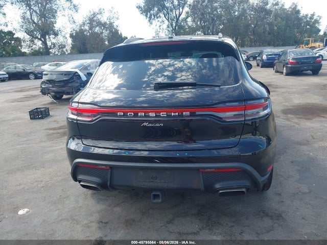 45795564 :رقم المزاد ، WP1AA2A59PLB03562 vin ، 2023 Porsche Macan T مزاد بيع