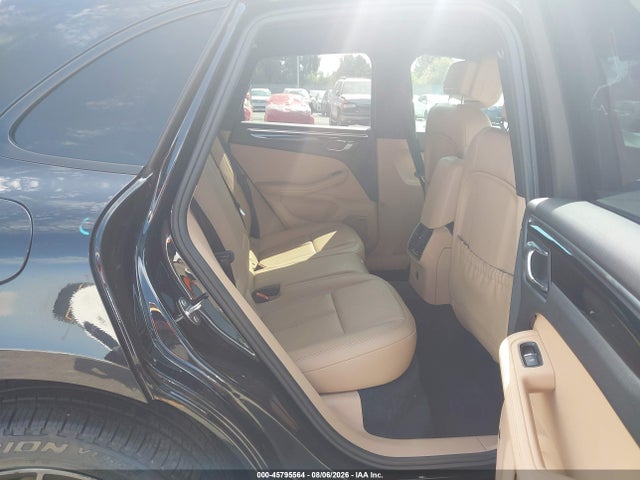 45795564 :رقم المزاد ، WP1AA2A59PLB03562 vin ، 2023 Porsche Macan T مزاد بيع