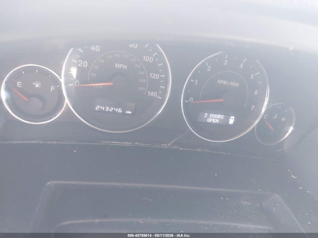 2010 Jeep Commander Sport მანქანა იყიდება აუქციონზე, vin: 1J4RG4GK5AC125460, აუქციონის ნომერი: 45795614