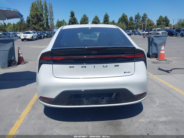 JTDACAAU2R3015033 Toyota PRIUS XLE