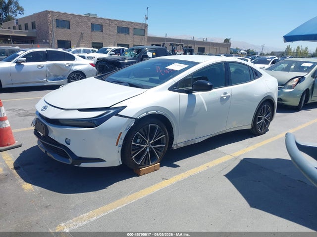 JTDACAAU2R3015033 Toyota PRIUS XLE