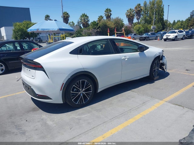 JTDACAAU2R3015033 Toyota PRIUS XLE
