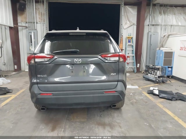 Продажа на аукционе авто 2022 Toyota Rav4 Xle Premium, vin: 2T3C1RFV9NC192055, номер лота: 45795634
