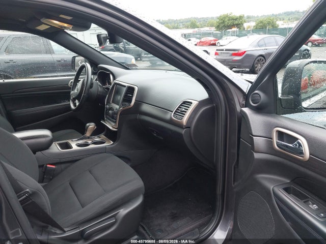 45795688 :رقم المزاد ، 1C4RJFAG1HC955869 vin ، 2017 Jeep Grand Cherokee Laredo مزاد بيع