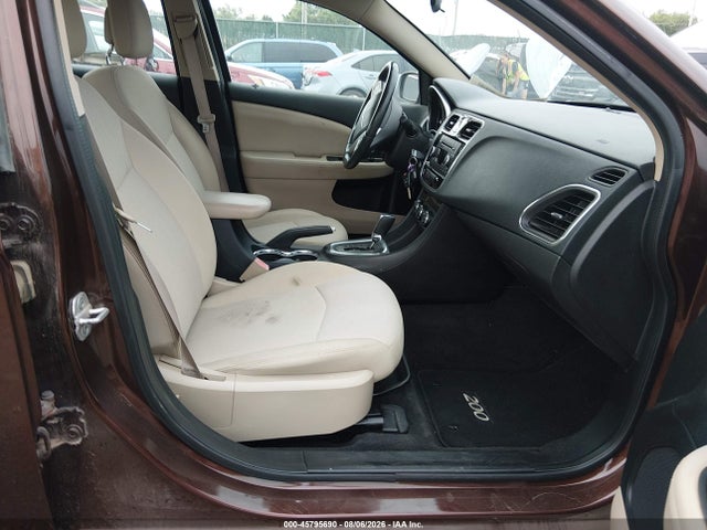 45795690 :رقم المزاد ، 1C3CCBBB6CN257304 vin ، 2012 Chrysler 200 Touring مزاد بيع