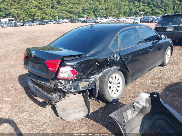 Продаж на аукціоні авто 2013 Volkswagen Passat 2.5l S, vin: 1VWAH7A31DC073801, номер лоту: 45795697