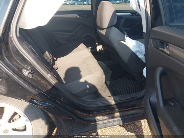 Продаж на аукціоні авто 2013 Volkswagen Passat 2.5l S, vin: 1VWAH7A31DC073801, номер лоту: 45795697